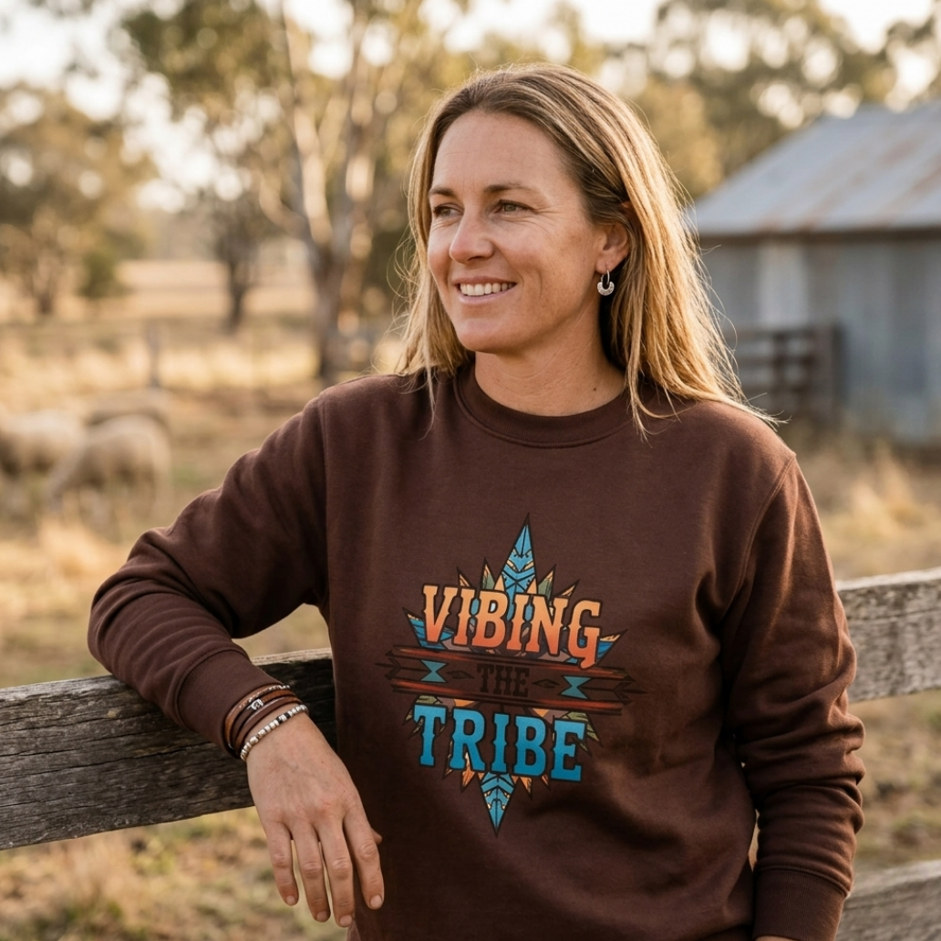 VTT Logo Relaxed Crew